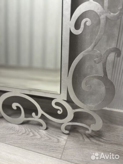 Зеркало настенное