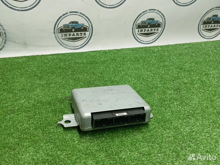 Блок управления подвеской Toyota Land Cruiser Prad