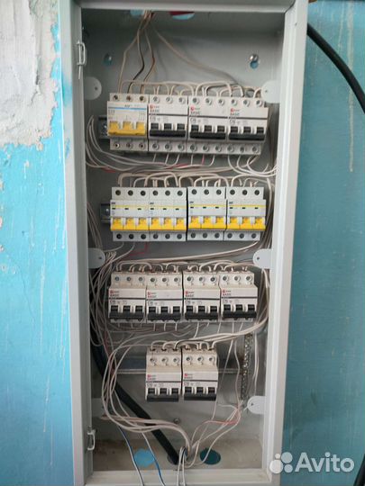 Услуги электрика,мужа на час,любые виды работ