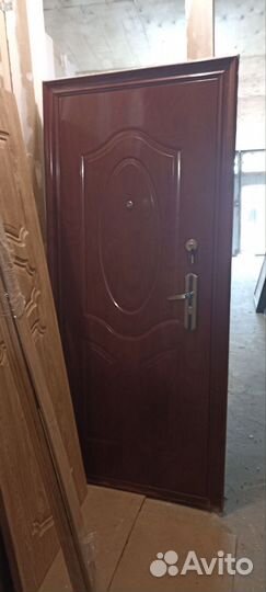 Металлическая дверь бу