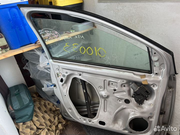 Дверь левая передняя на Volkwagen Polo