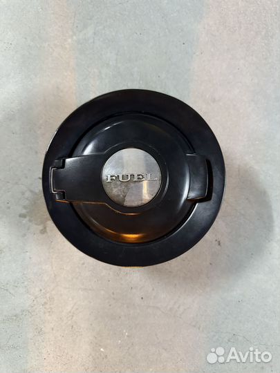Лючок бензобака Dodge Challenger