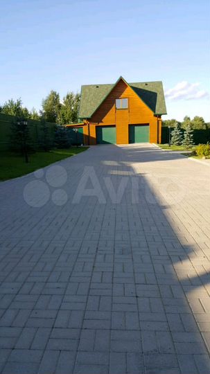 Дом 298 м² на участке 35 сот.