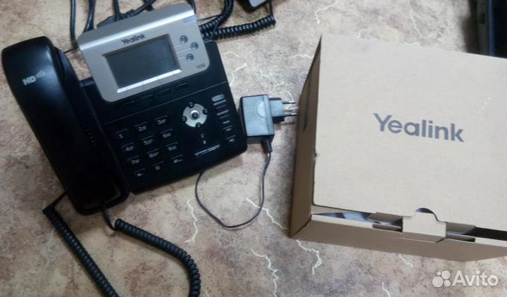 IP телефон Yealink SIP-T23G