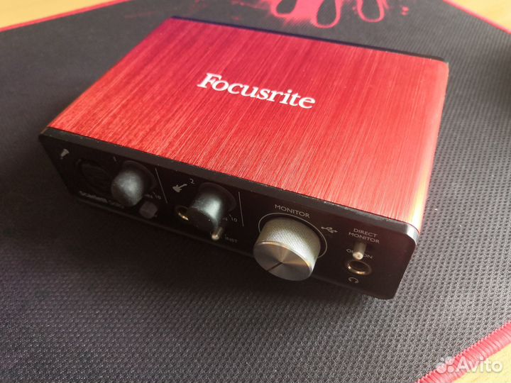 Аудиокарта Focusrite scarlett solo 2nd gen