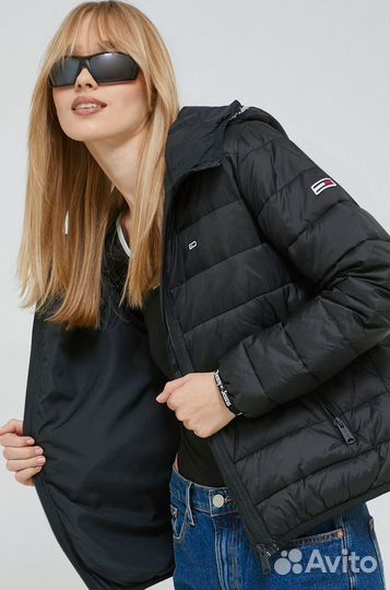 Tommy Hilfiger куртка женская