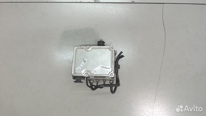 Блок абс, насос Volkswagen Touareg, 2015