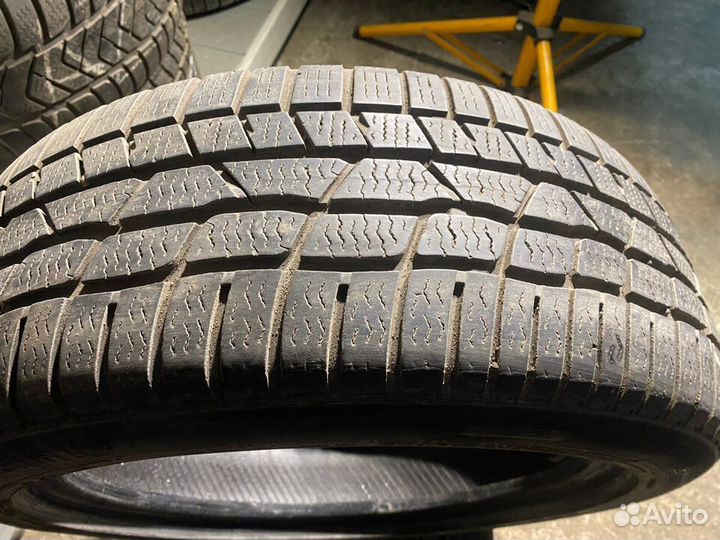 Continental ContiWinterContact TS830 P SSR 205/50 R17 93H