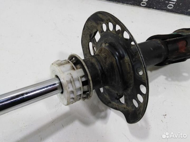 Амортизатор передний