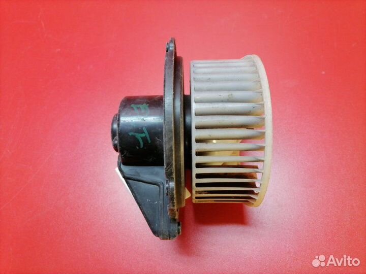 Мотор печки Isuzu Elf NKR55 4JB1 1993-2006