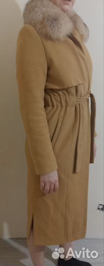 Пальто зимнее с натуральным мехом