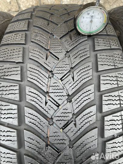 Goodyear UltraGrip Performance SUV Gen-1 235/55 R19