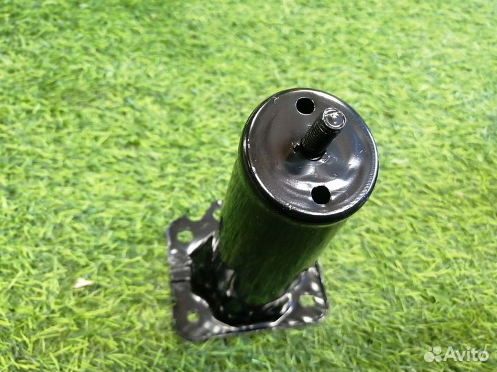 Кронштейн усилителя бампера передний Toyota