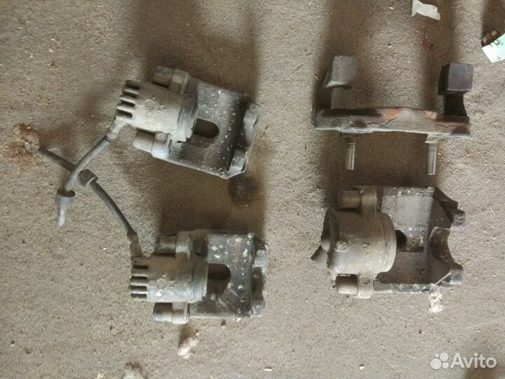 Суппорта тормозные BMW e39 m52