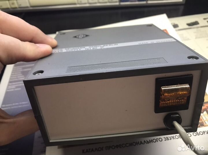 Блок питания Neumann для студийных микрофонов