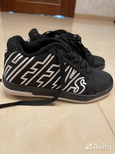 Кроссовки с роликами