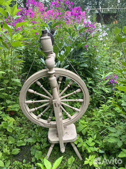 Прялка деревянная старинная