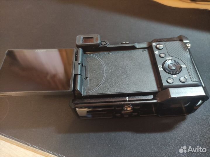 Sony a7c body + клетка