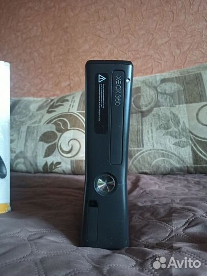 Xbox 360 slim 250gb + игры