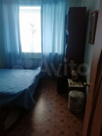 Доля в 2-к. квартире, 69,3 м², 1/5 эт.