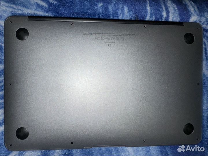 Apple macbook air 2011