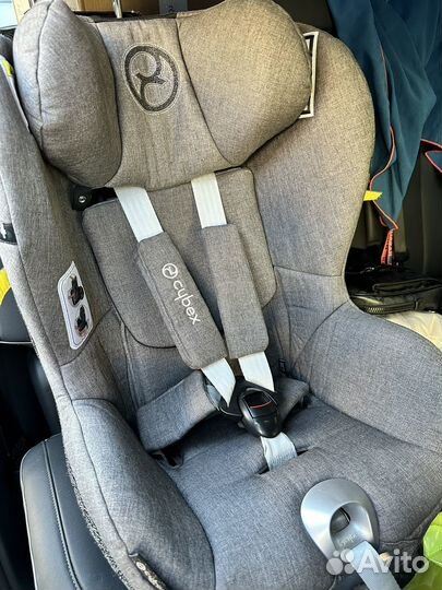 Автокресло cybex sirona z i-size + база Isofix