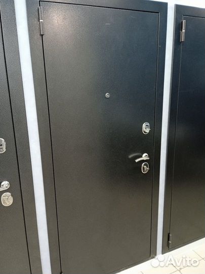 Дверь входная