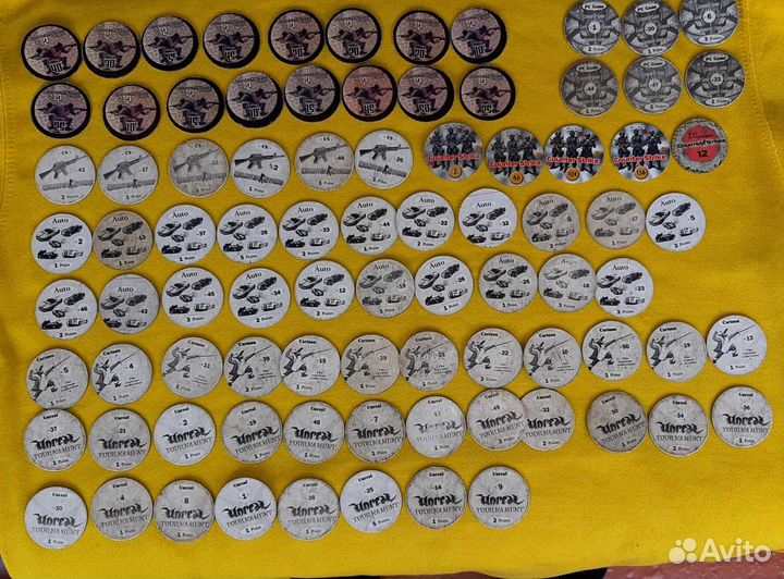 Фишки, кэпсы, сотки(1) Цена за все 84 шт