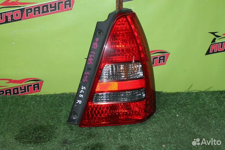 Фонарь subaru SG5,SG9 forester 1 модель 22020762