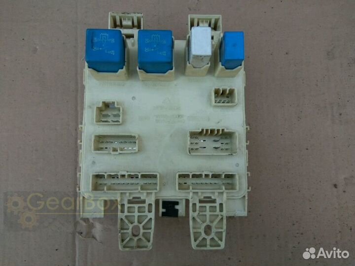 Блок предохранителей и реле Хендай Елантра J3 XD