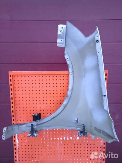 Крыло правое Nissan qashqai j 10