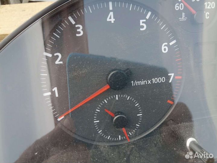 Щиток приборов (приборная панель) Audi A4 B5 88311