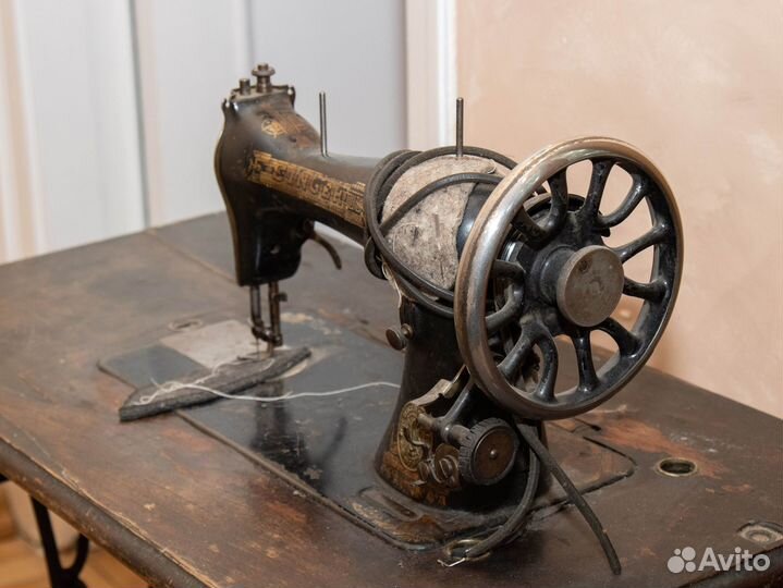 Швейная машинка ножная Зингер Singer Германия