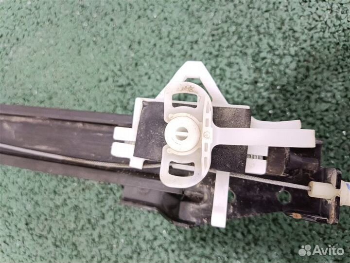 Стеклоподъемник задний левый Fiat Linea 2011