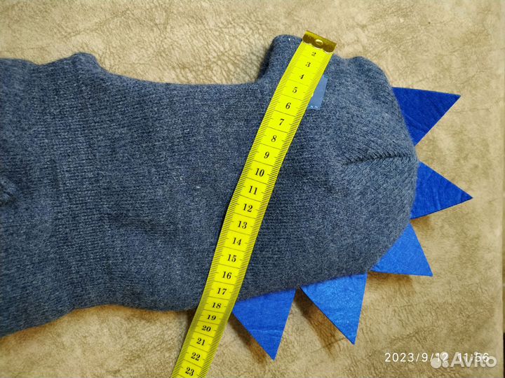 Шапка детская зимняя примерно на 6 мес