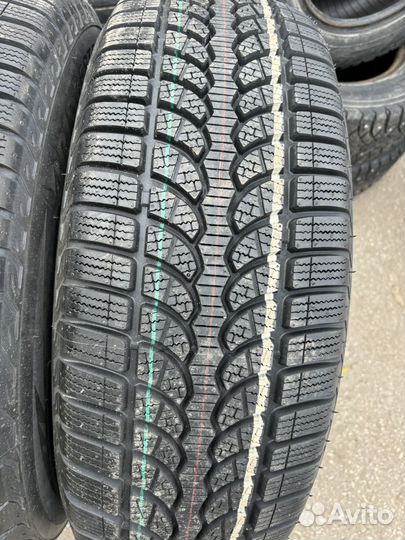 Bridgestone Blizzak LM-80 245/65 R17 111T