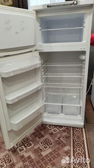 Холодильник Indesit ST145.028