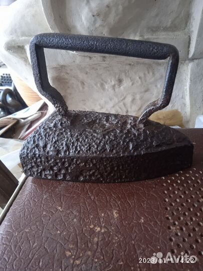 Утюг манжетник. Ажурная работа