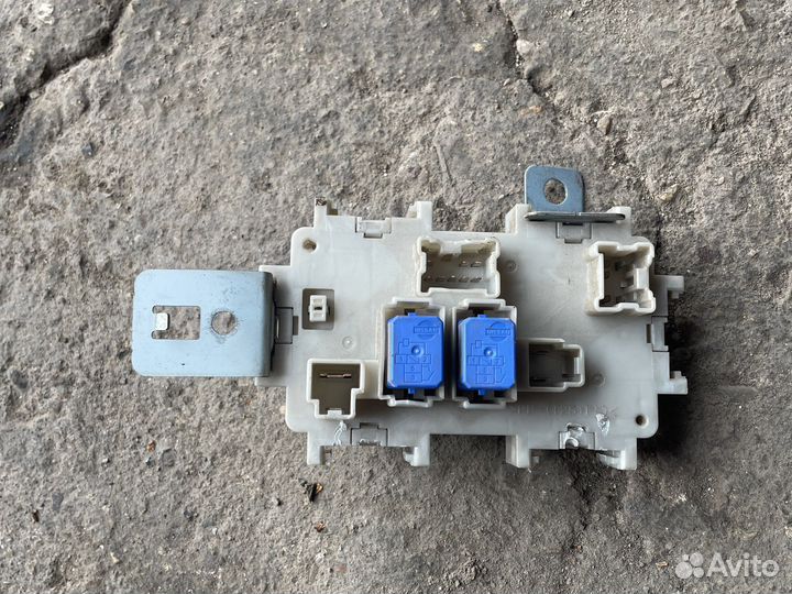 Блок предохранителей салона Ниссан teana j31