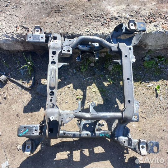 Подрамник Мерседес гле купе