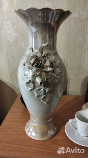 Ваза с цветочками СССР, чашки, кружка, термос