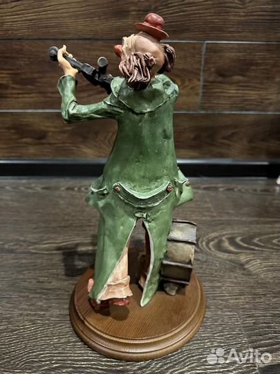 Статуэтка клоун Джузеппе Армани