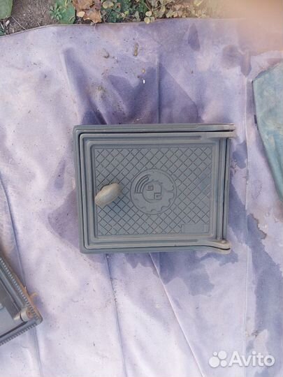 Чугунные дверцы для печи, задвижки