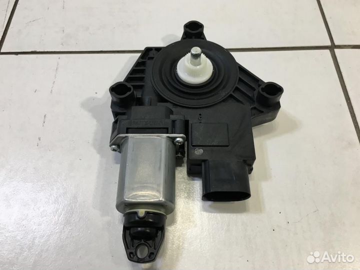 Моторчик стеклоподъемника BMW X3 G01