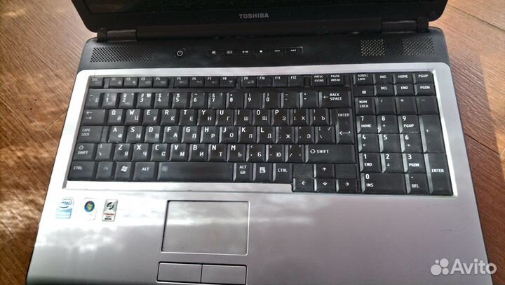 Ноутбук toshiba
