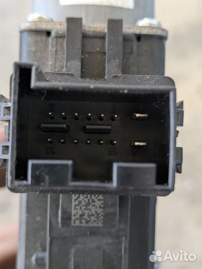 Мотор стеклоподъёмника VW Polo 5