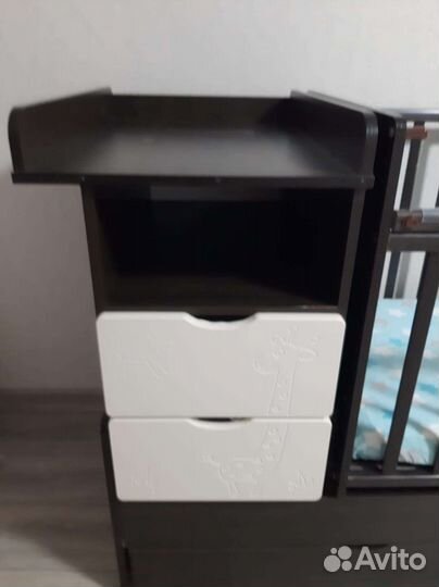 Детская кроватка трансформер с маятником