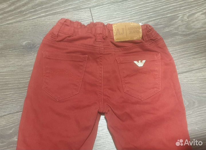 Джинсы Armani на 5 лет
