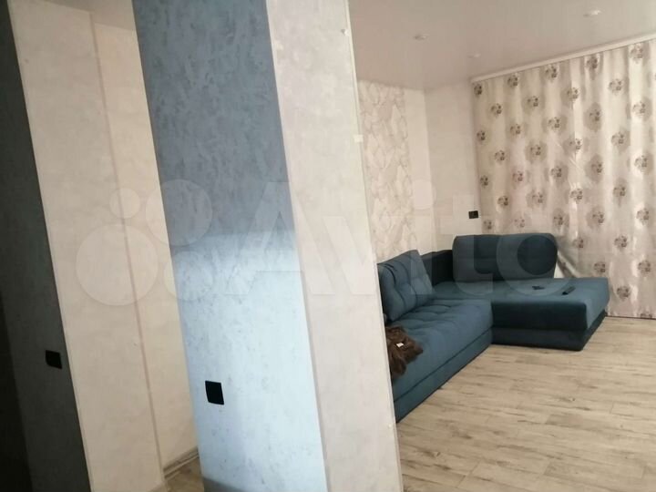 2-к. квартира, 60 м², 1/3 эт.