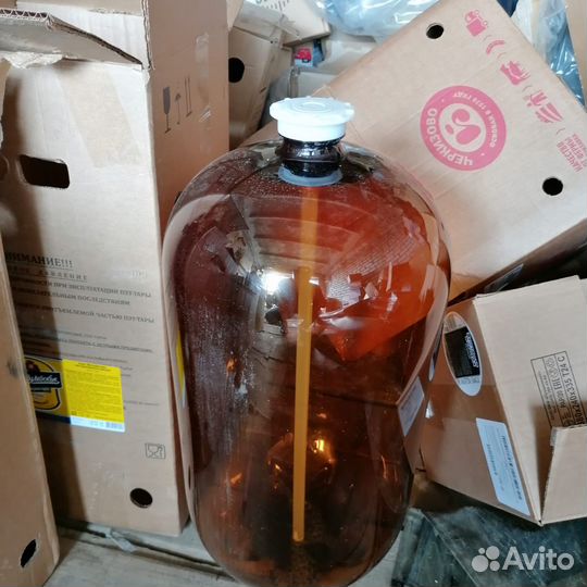 Продаю пластиковые бутыли